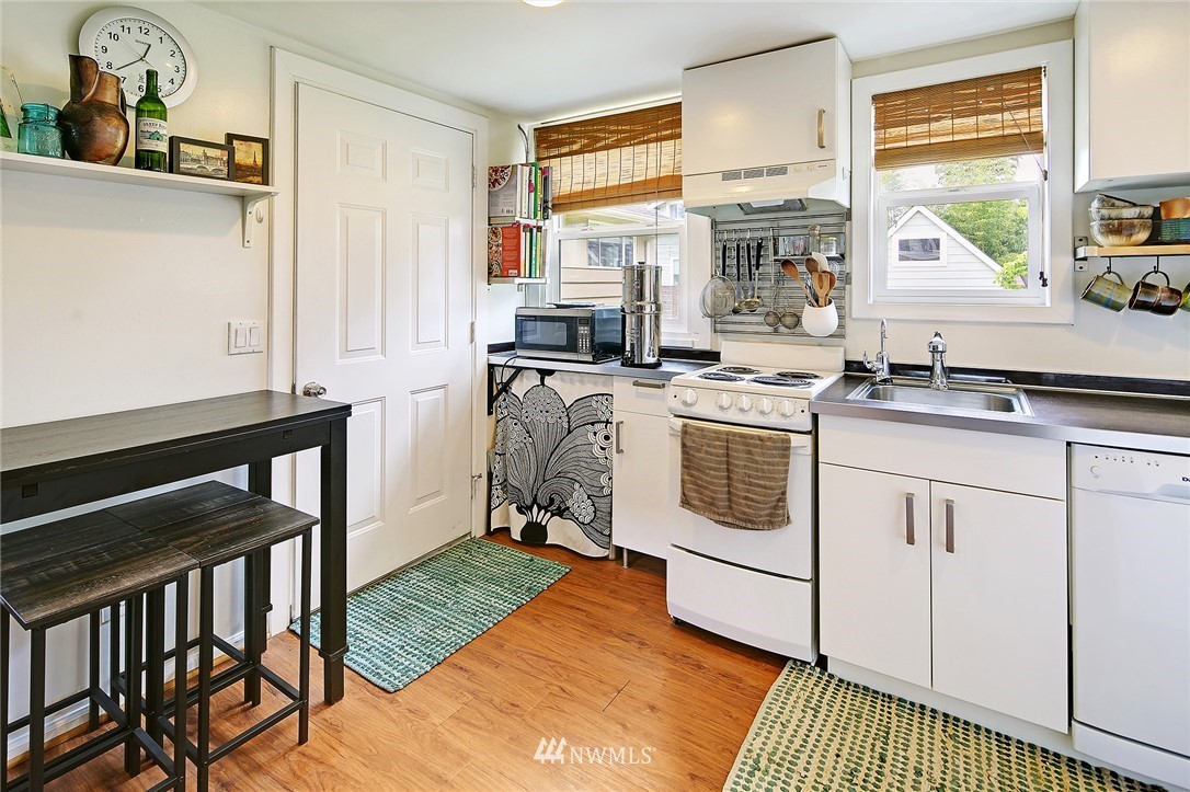 2332 North 60th Street Seattle, WA 98103 - Photo 17 of 20 Gallery Image 17