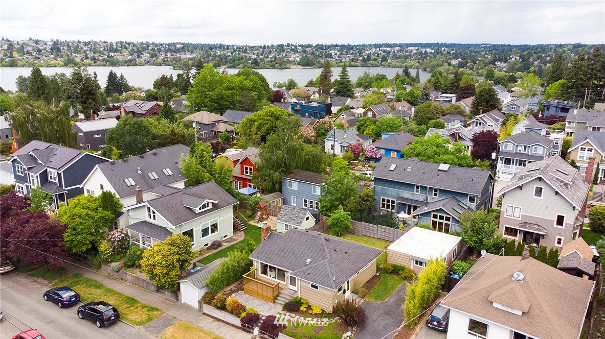 2332 North 60th Street Seattle, WA 98103 - Photo 20 of 20 Gallery Image 20