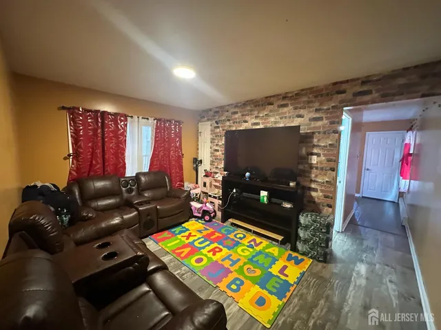 $559,000 | 174 Suydam Street, New Brunswick, NJ 08901