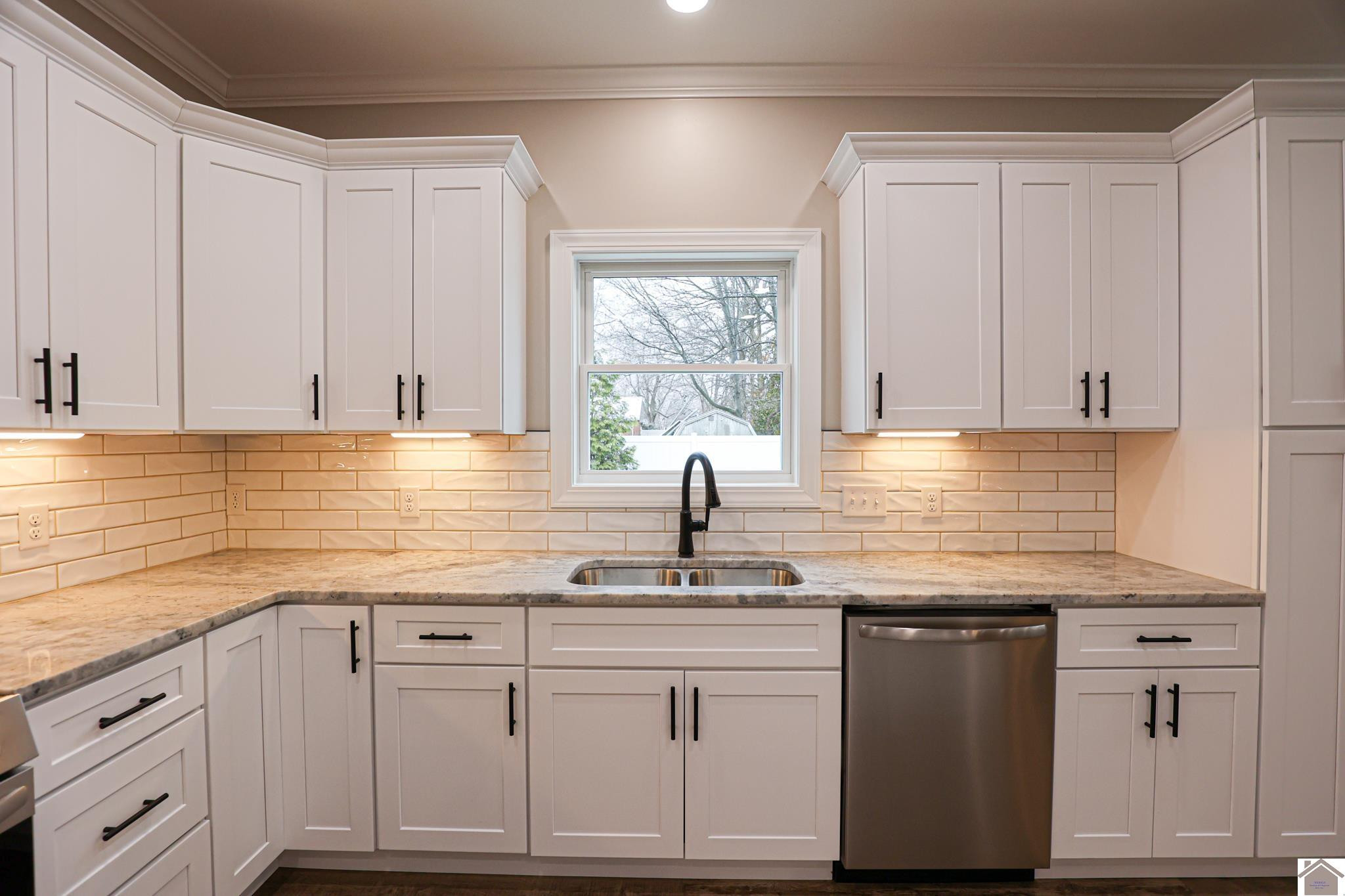 5349 Shelldrake Lane Paducah, KY 42001 - Photo 19 of 35 Kitchen