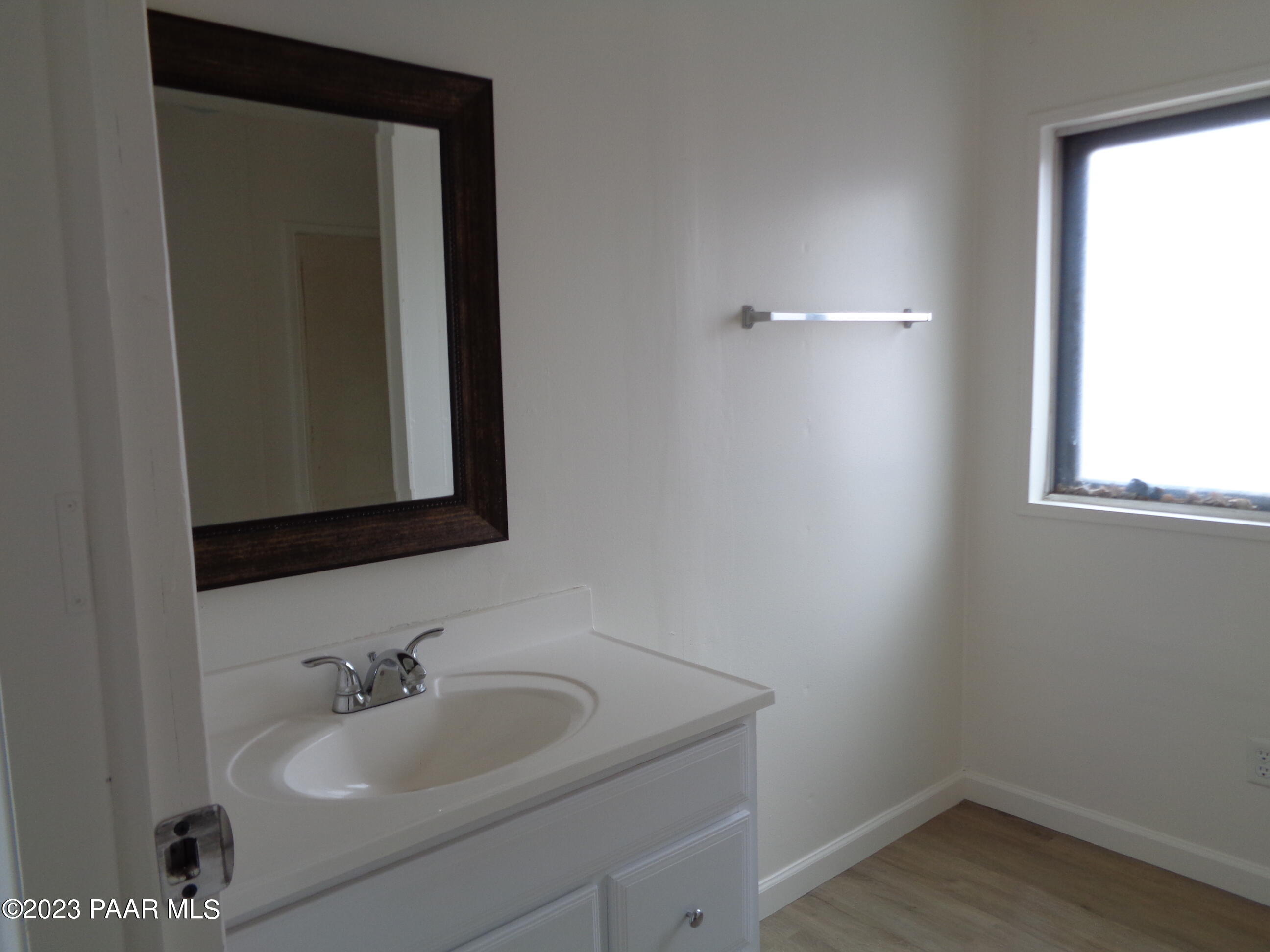 1806 Fox Road Chino Valley, AZ 86323 - Photo 9 of 13 Main Bath