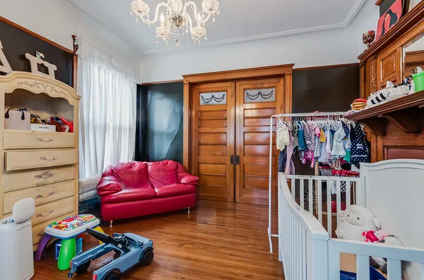 $300,000 | 105 South Eastern Avenue, Joliet, IL 60433