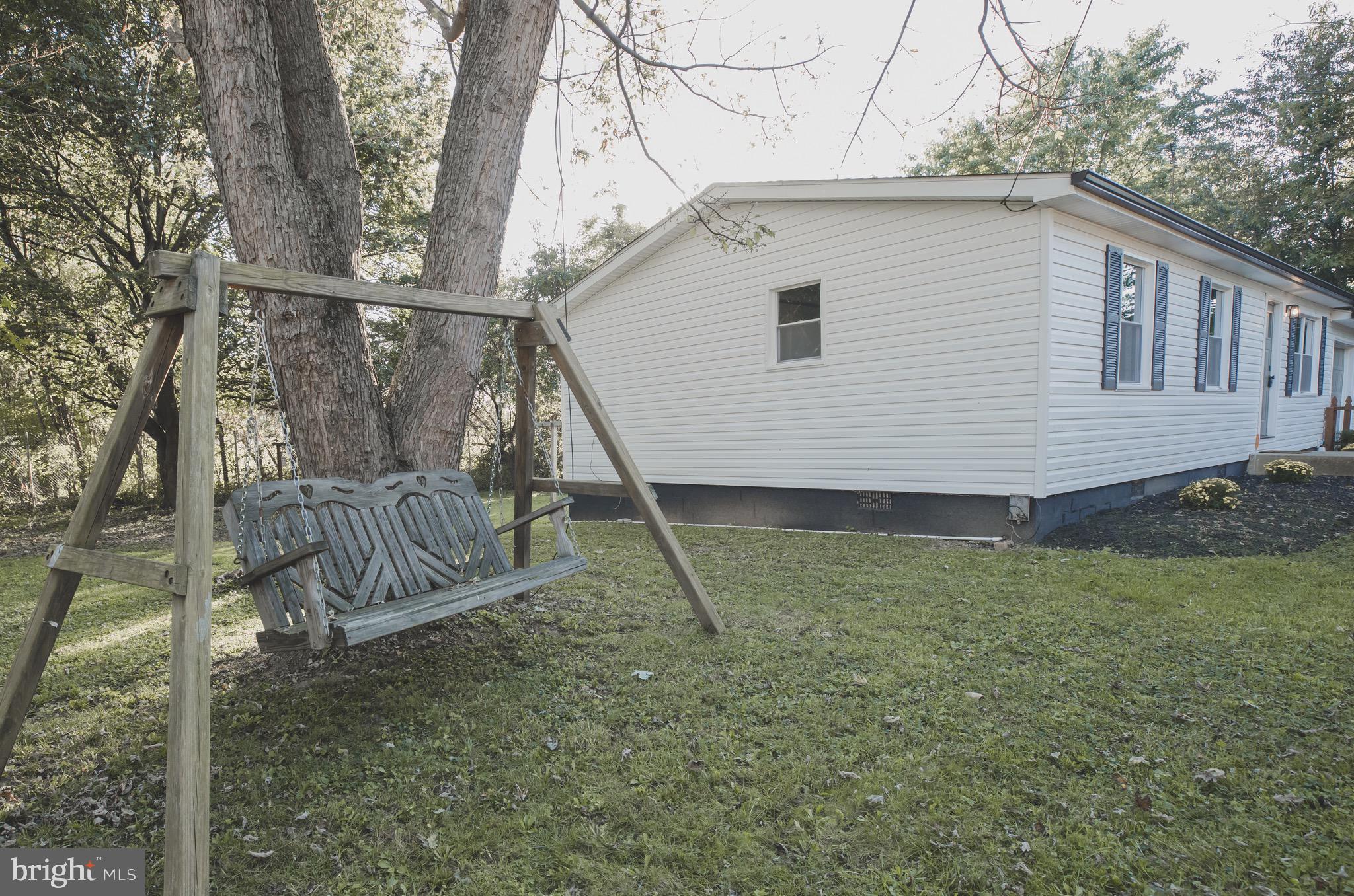 72 Reynard Road Kearneysville, WV 25430 - Photo 8 of 55 Gallery Image 8