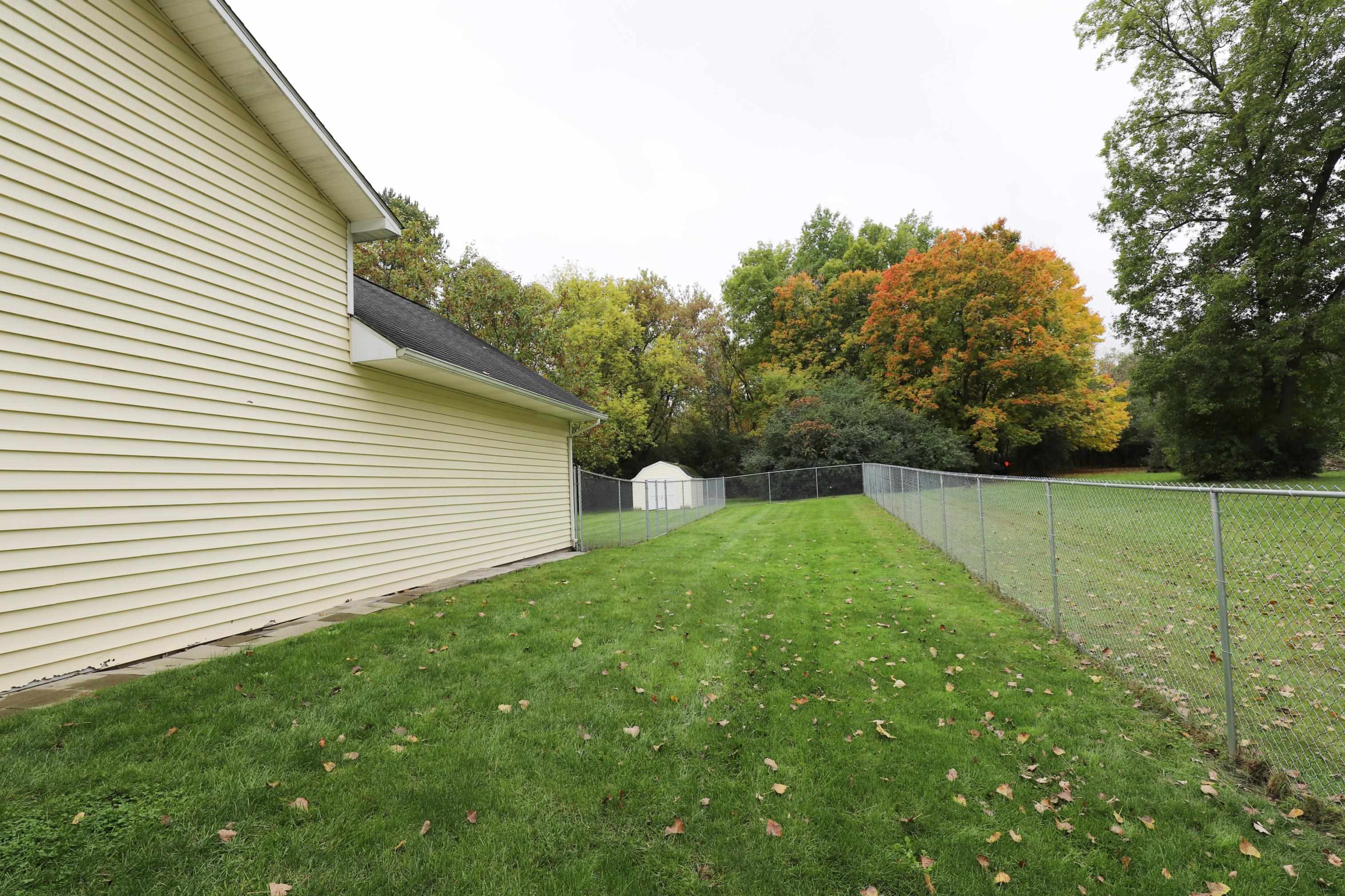 6145 East River Road Flushing, MI 48433 - Photo 29 of 34
