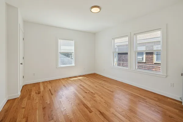 $4,800 | 216 Broadway, Unit 2, Arlington, MA 02474