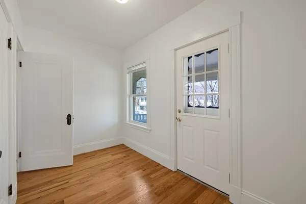 $4,800 | 216 Broadway, Unit 2, Arlington, MA 02474