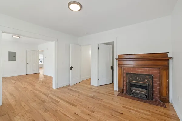 $4,800 | 216 Broadway, Unit 2, Arlington, MA 02474