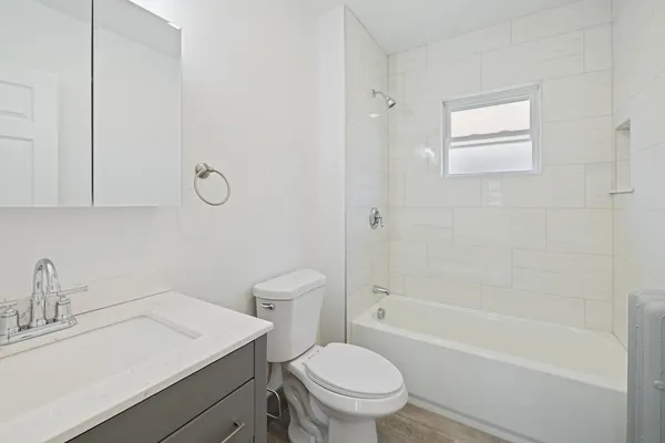 $4,800 | 216 Broadway, Unit 2, Arlington, MA 02474