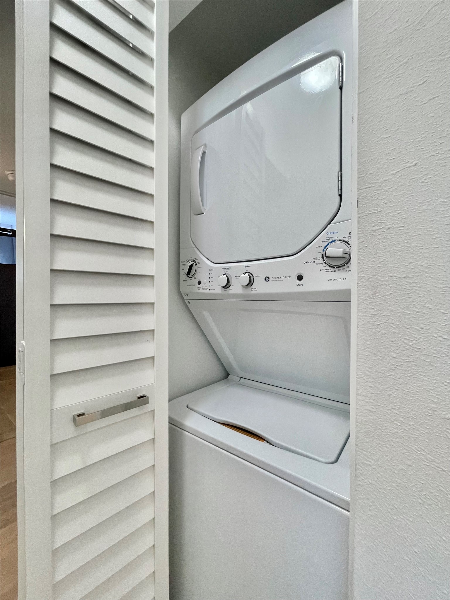 614 Kipling Street, Unit H7 Houston, TX 77006 - Photo 12 of 16