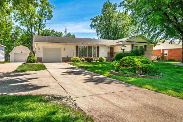 $249,900 | 5028 South Old State Road 67, Muncie, IN 47302