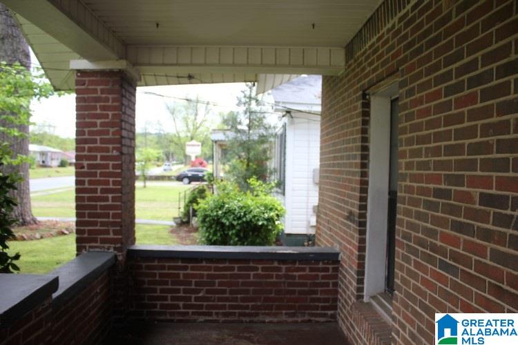 824 Goldwire Street Southwest Birmingham, AL 35211 - Photo 2 of 13
