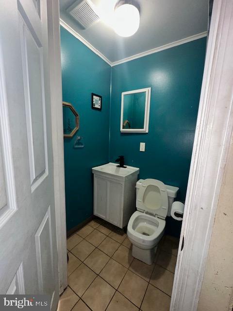 47 South 3rd Street Steelton, PA 17113 - Photo 23 of 26 a bathroom with a toilet and a mirror