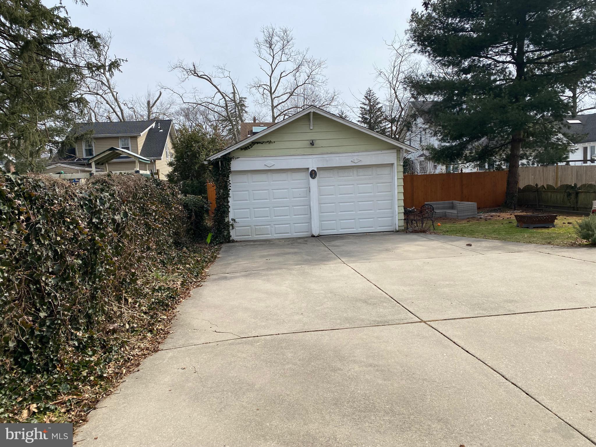 252 Rhoads Avenue Haddonfield, NJ 08033 - Photo 4 of 6 2 car garage