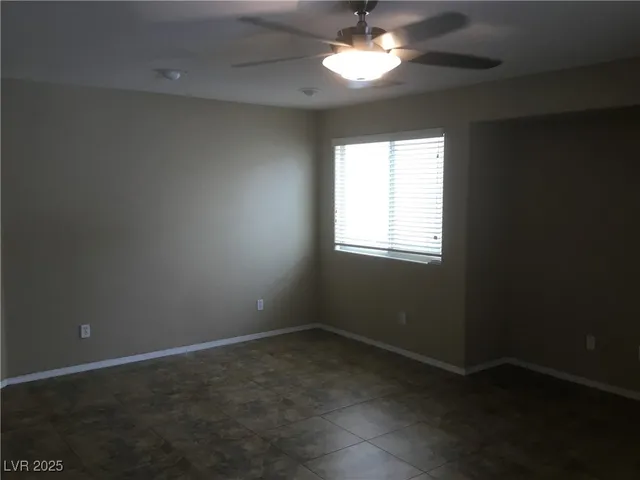 $1,816 | 8277 West Wildwood Glen Drive, Las Vegas, NV 89131