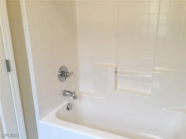 $1,816 | 8277 West Wildwood Glen Drive, Las Vegas, NV 89131