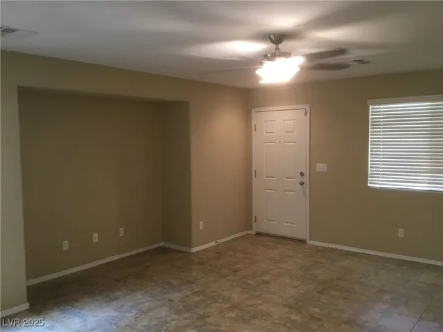 $1,816 | 8277 West Wildwood Glen Drive, Las Vegas, NV 89131