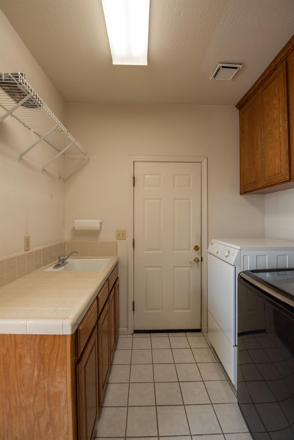 2705 Lake Front Court Modesto, CA 95355 - Photo 25 of 50