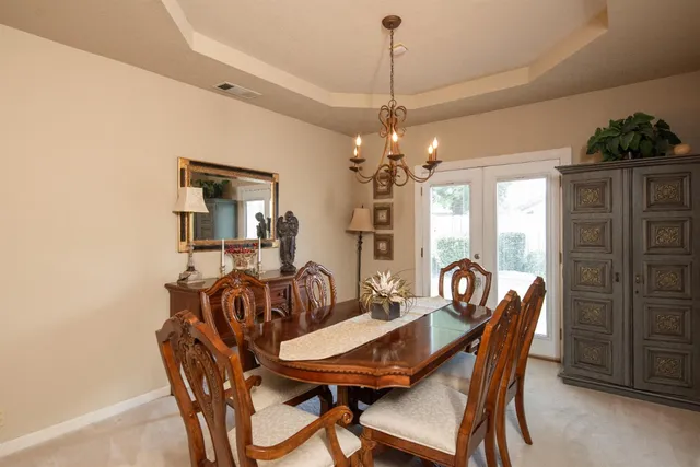 $699,000 | 2705 Lake Front Court, Modesto, CA 95355