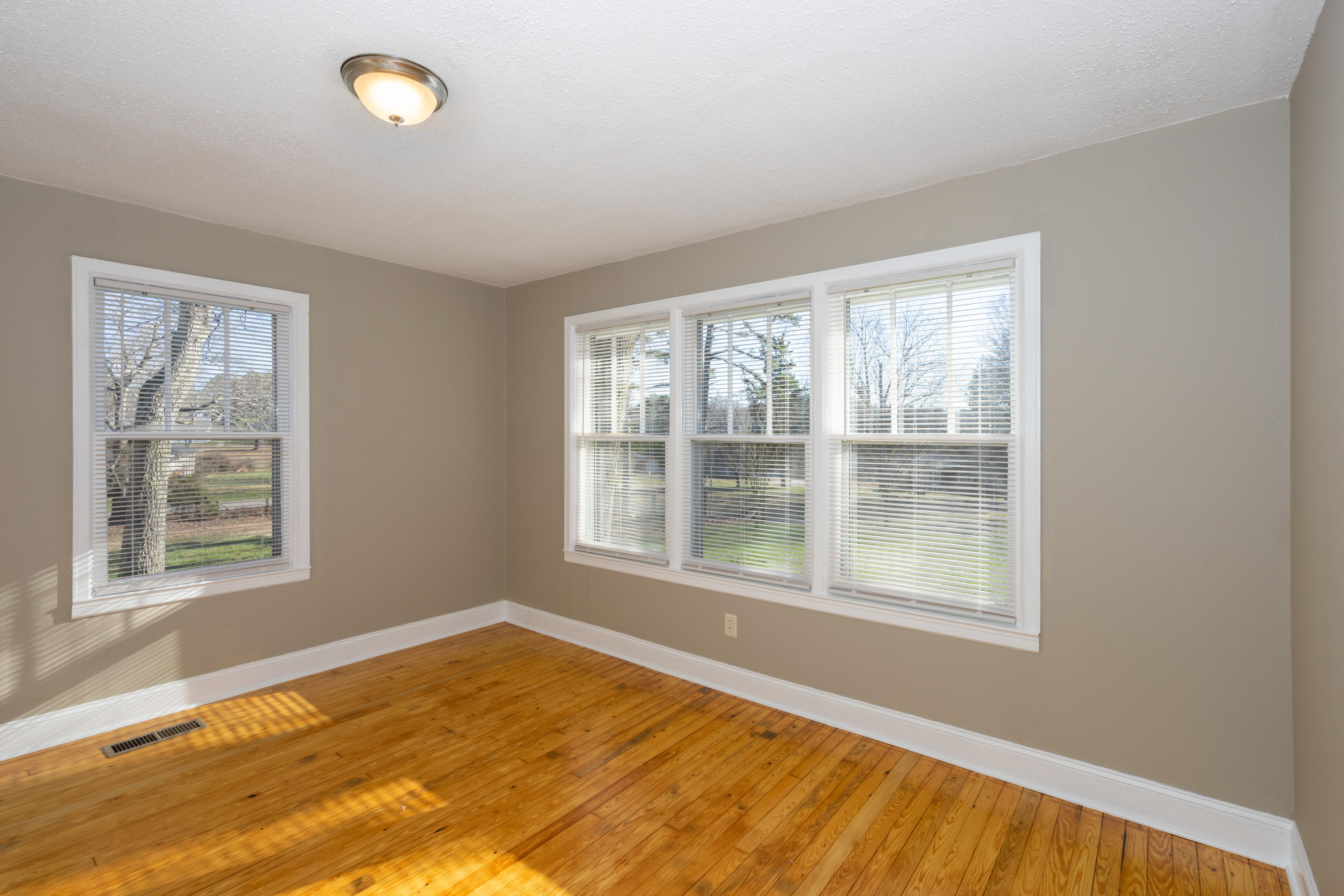 8537 Walnut Road Hixson, TN 37343 - Photo 12 of 33 Walnut 8537 (12 of 33)