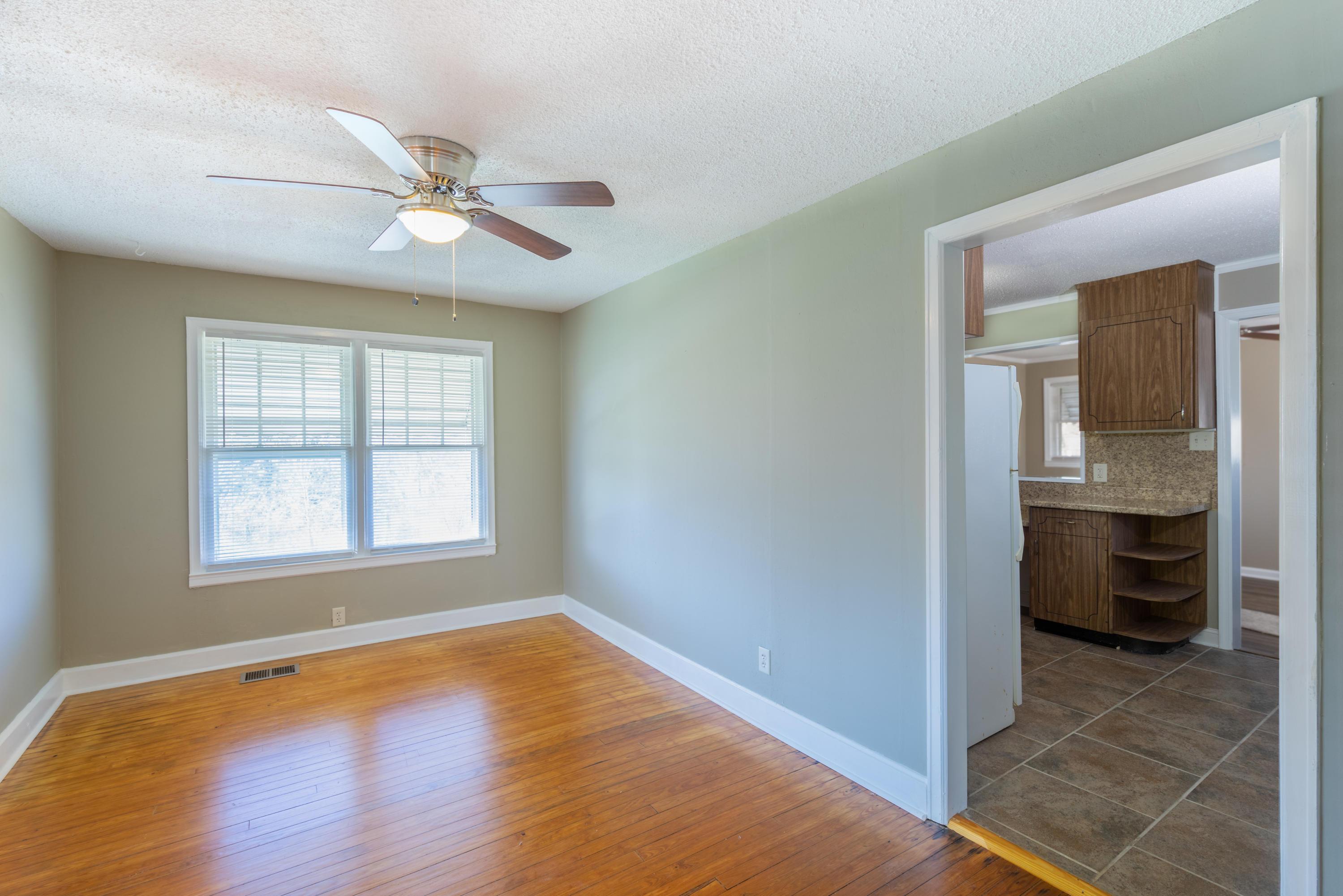 8537 Walnut Road Hixson, TN 37343 - Photo 13 of 33 Walnut 8537 (13 of 33)