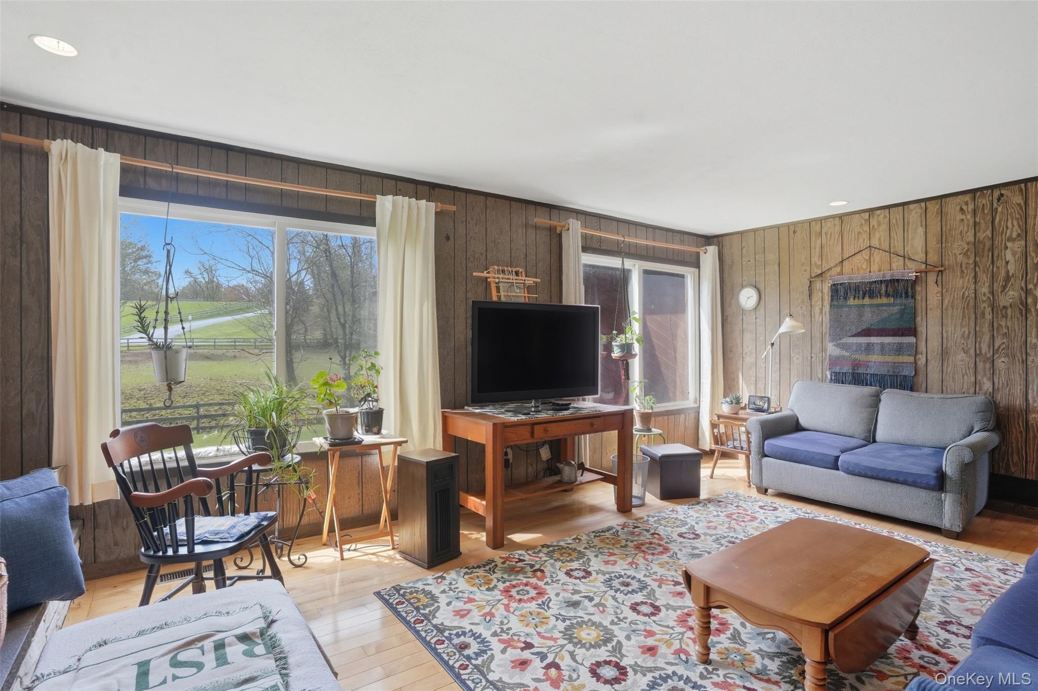 144 Yantz Road Red Hook, NY 12571 - Photo 20 of 49
