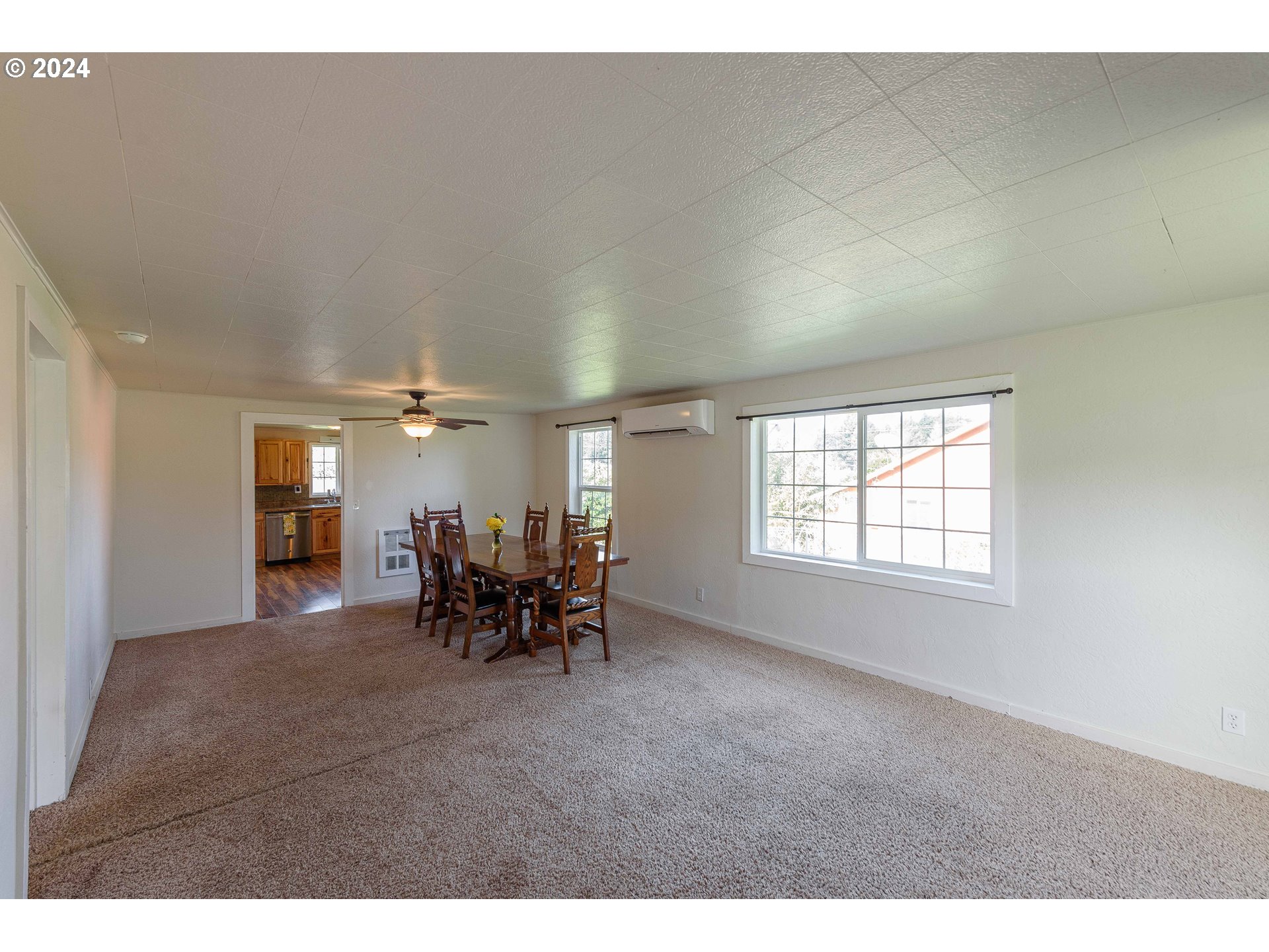 803 Doyle Street Reedsport, OR 97467 - Photo 4 of 32 Gallery Image 4