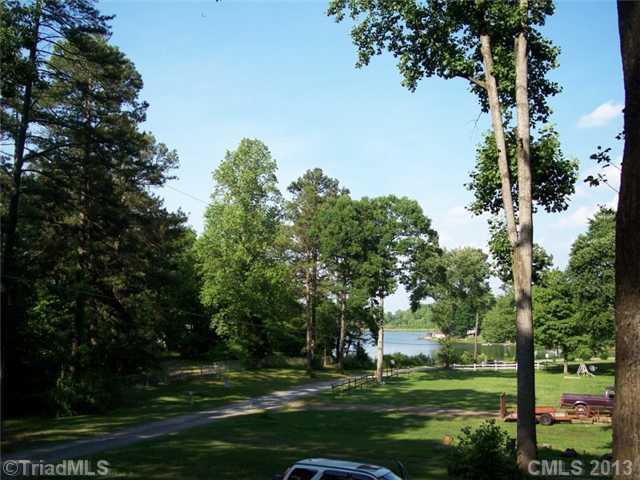 138 Skyview Lake Road Harmony, NC 28634 - Photo 3 of 13 Gallery Image 3