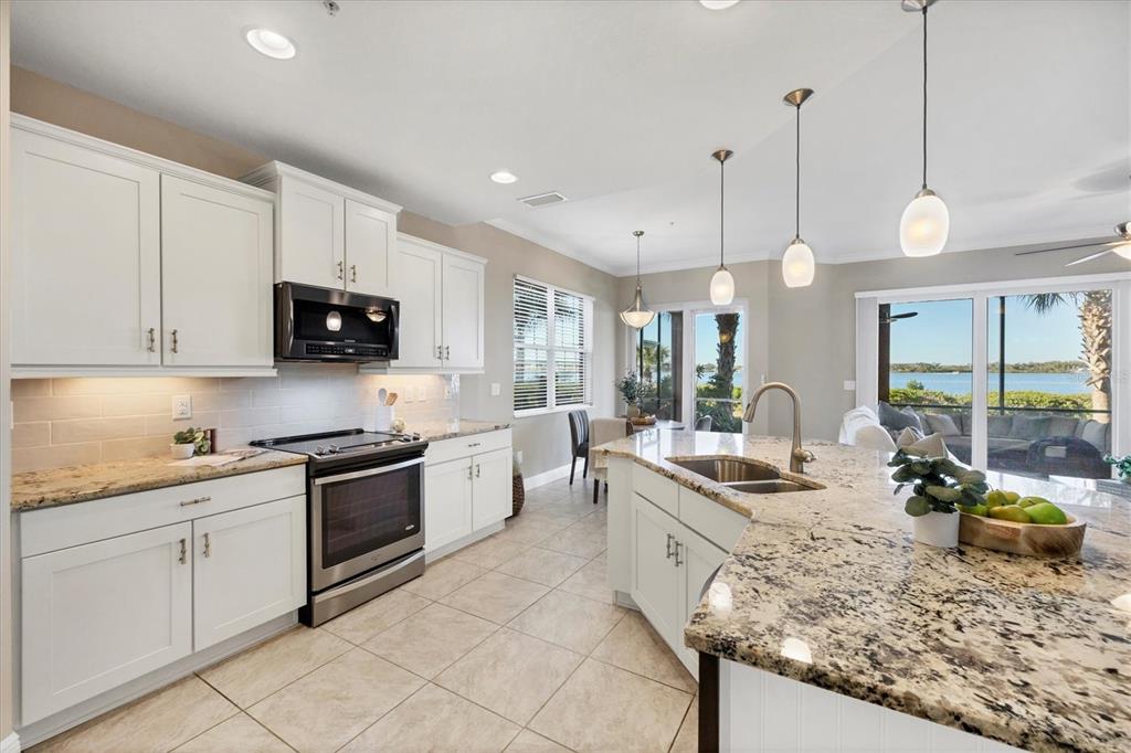 1266 Riverscape Street, Unit A Bradenton, FL 34208 - Photo 16 of 69