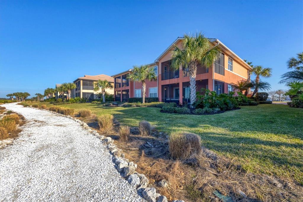 1266 Riverscape Street, Unit A Bradenton, FL 34208 - Photo 37 of 69