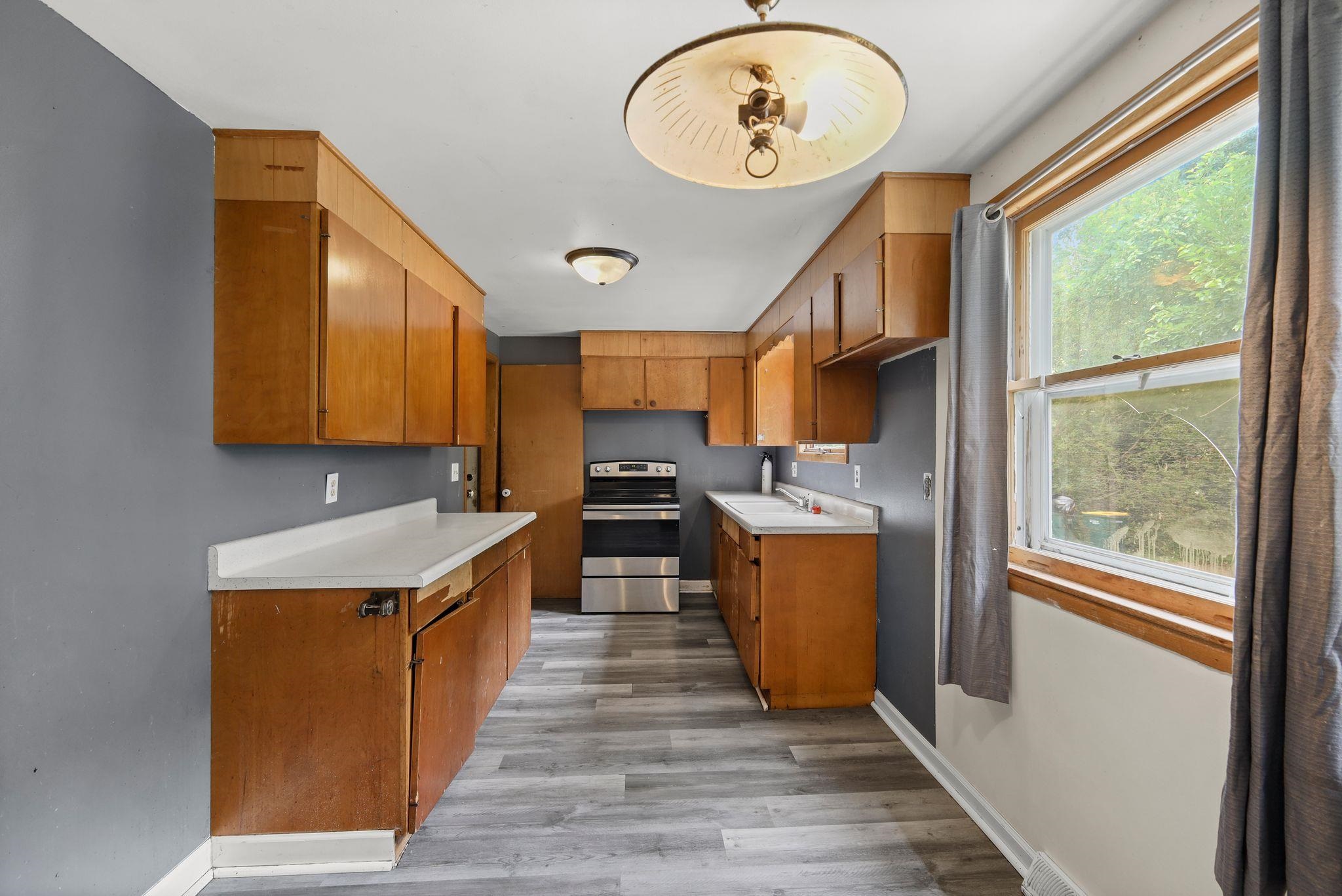 4364 Vilas Road Cottage Grove, WI 53527 - Photo 8 of 47 Gallery Image 8