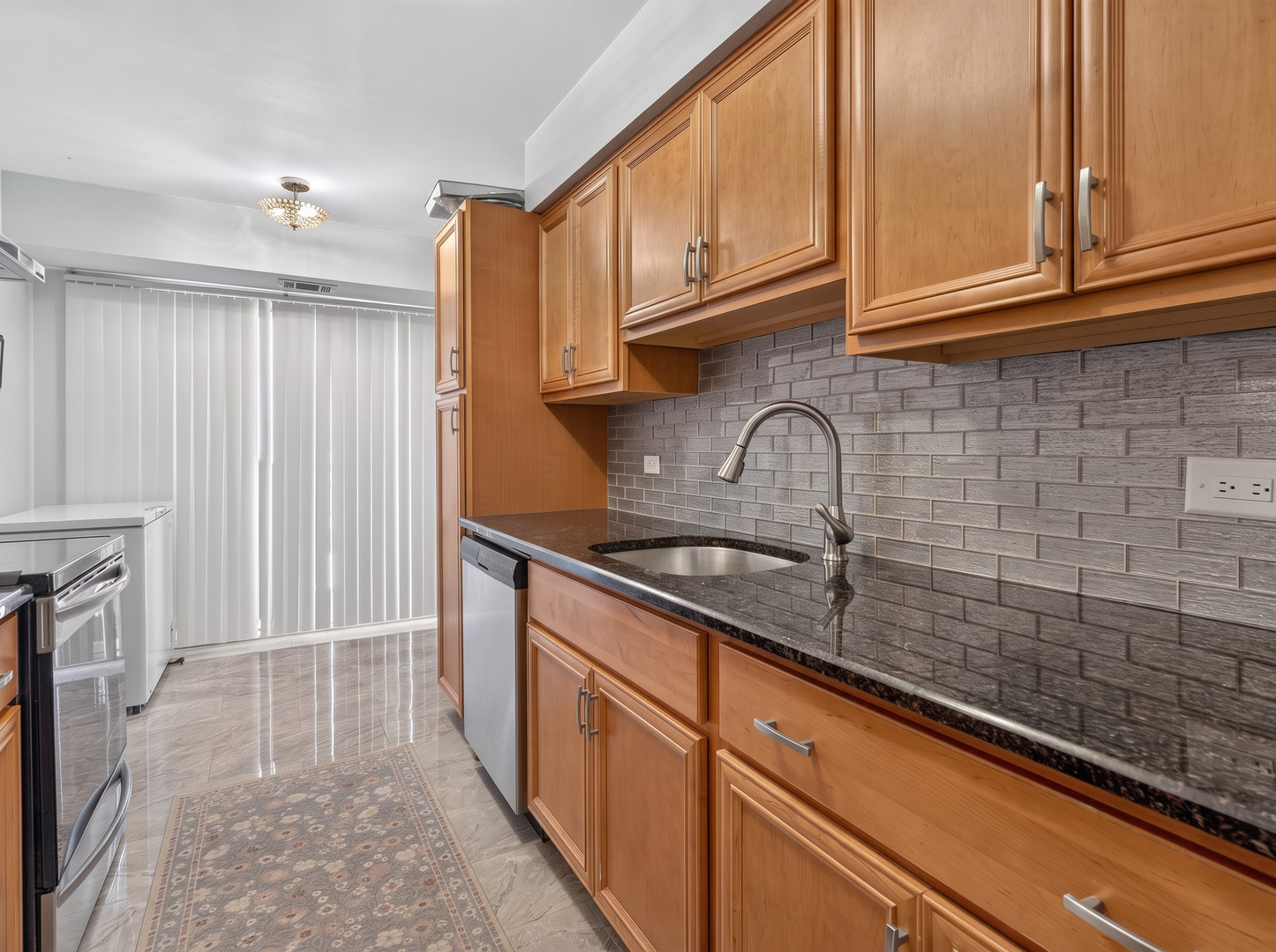 502 West Huntington Commons Road, Unit 241 Mount Prospect, IL 60056 - Photo 10 of 25 Gallery Image 10