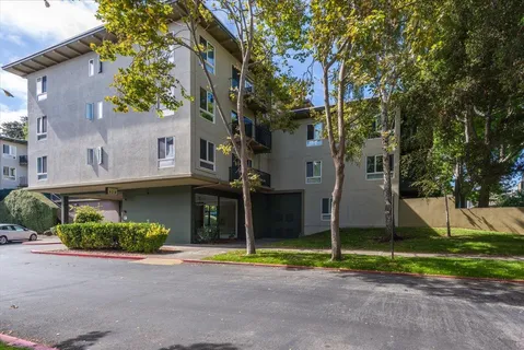 $420,000 | 928 Peninsula Avenue, Unit 303, San Mateo, CA 94401