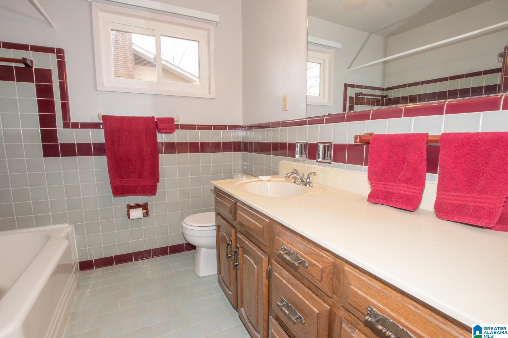 2025 Chapel Road Birmingham, AL 35226 - Photo 28 of 34