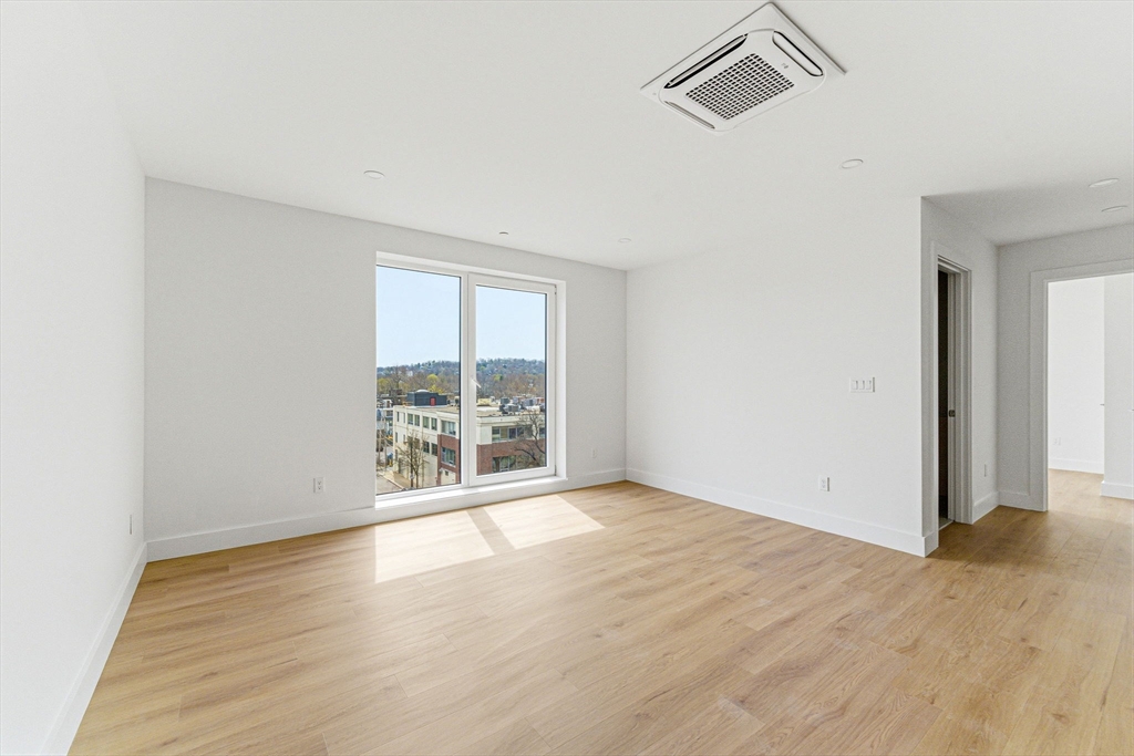 1035 Commonwealth Avenue, Unit 201 Boston, MA 02215 - Photo 7 of 23