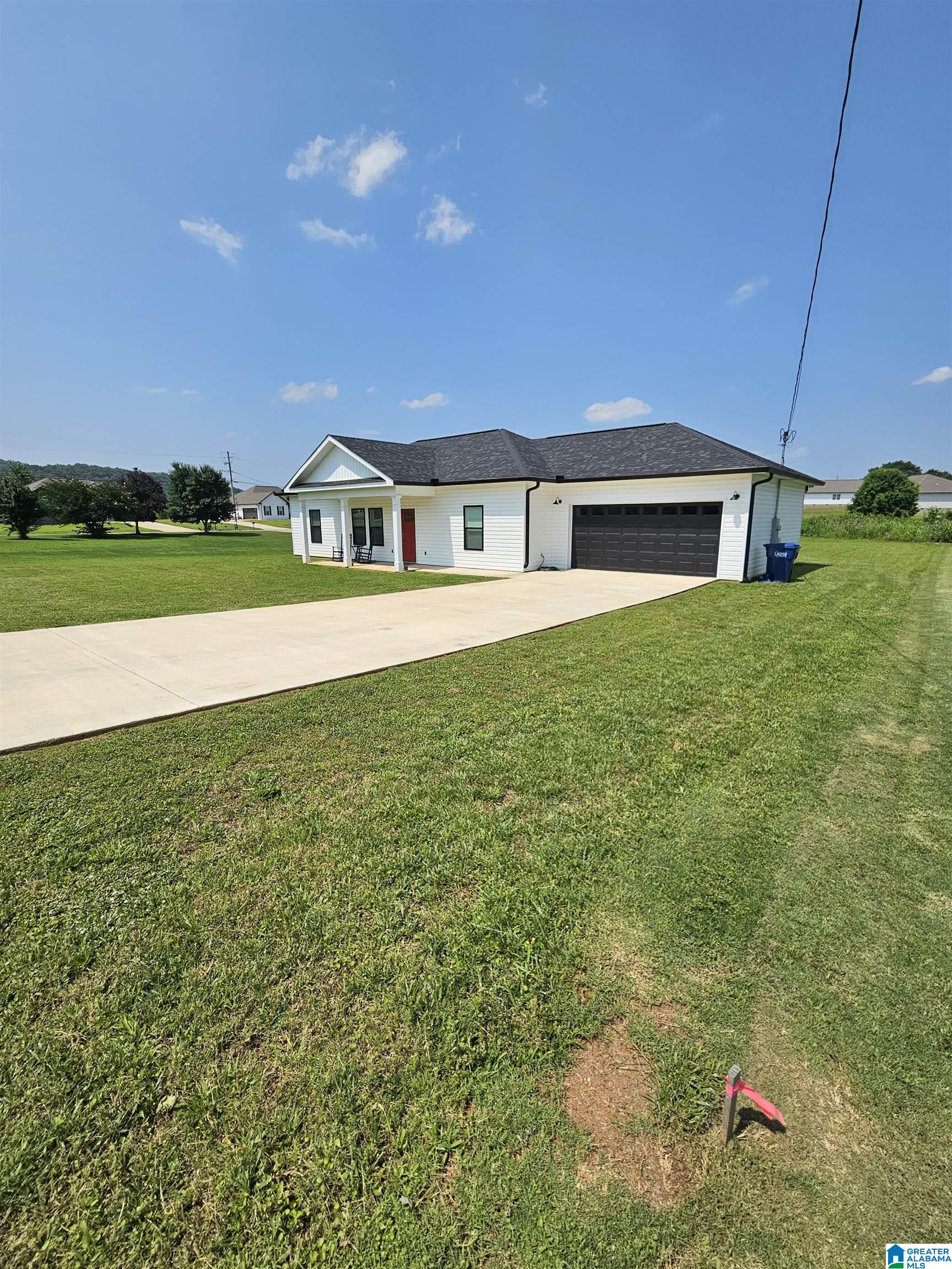 294 Raptor Way Anniston, AL 36207 - Photo 3 of 28