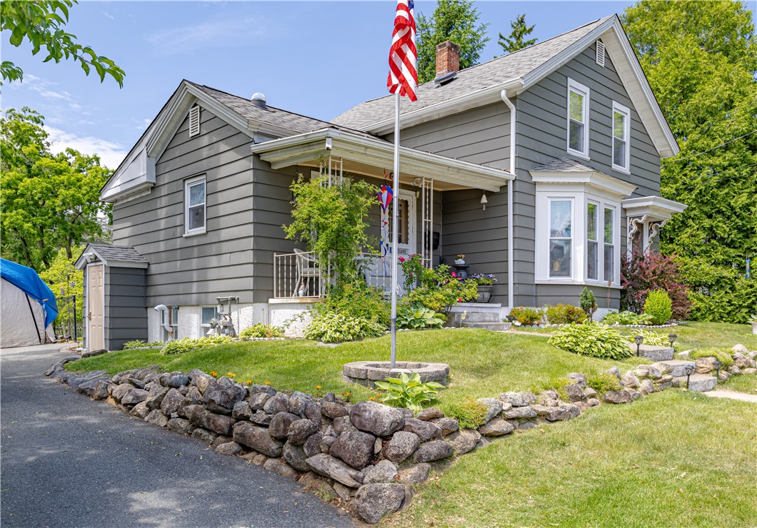 43 Duane Street Warwick, RI 02818 - Photo 2 of 21