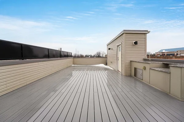 $5,200 | 290 Griffith Street, Unit 2, Jersey City, NJ 07307