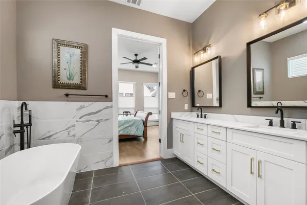 $499,999 | 1407 West 23rd Street, Houston, TX 77008