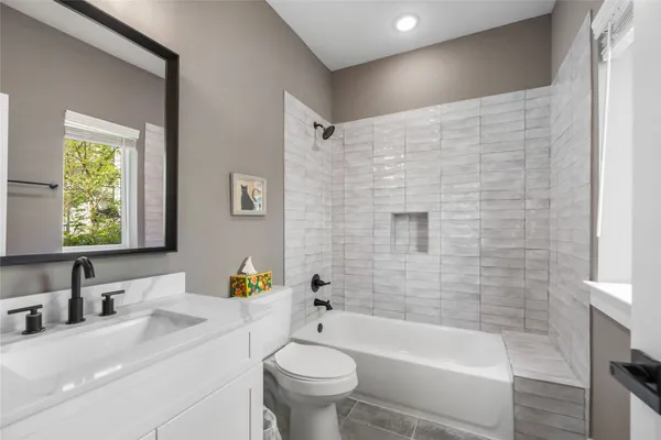 $499,999 | 1407 West 23rd Street, Houston, TX 77008