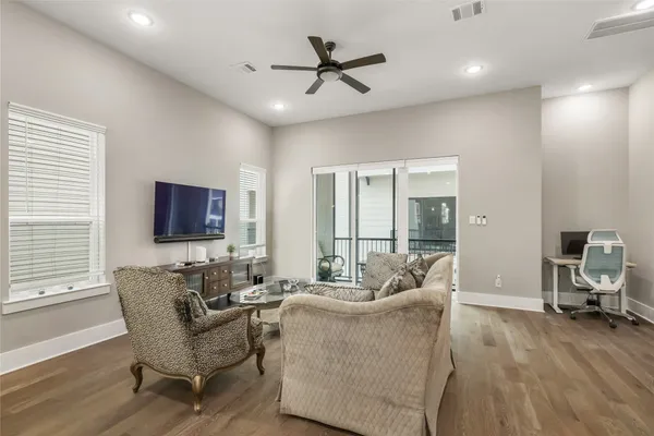 $499,999 | 1407 West 23rd Street, Houston, TX 77008