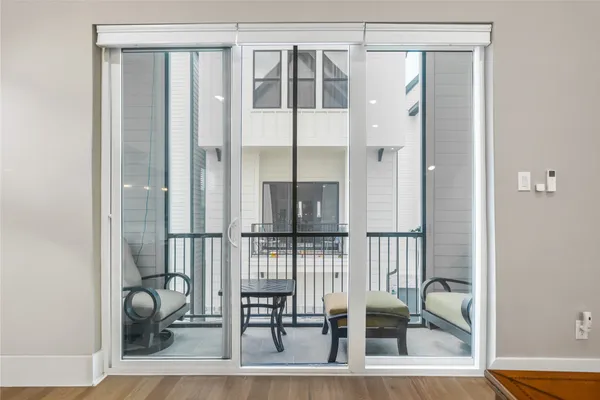 $499,999 | 1407 West 23rd Street, Houston, TX 77008