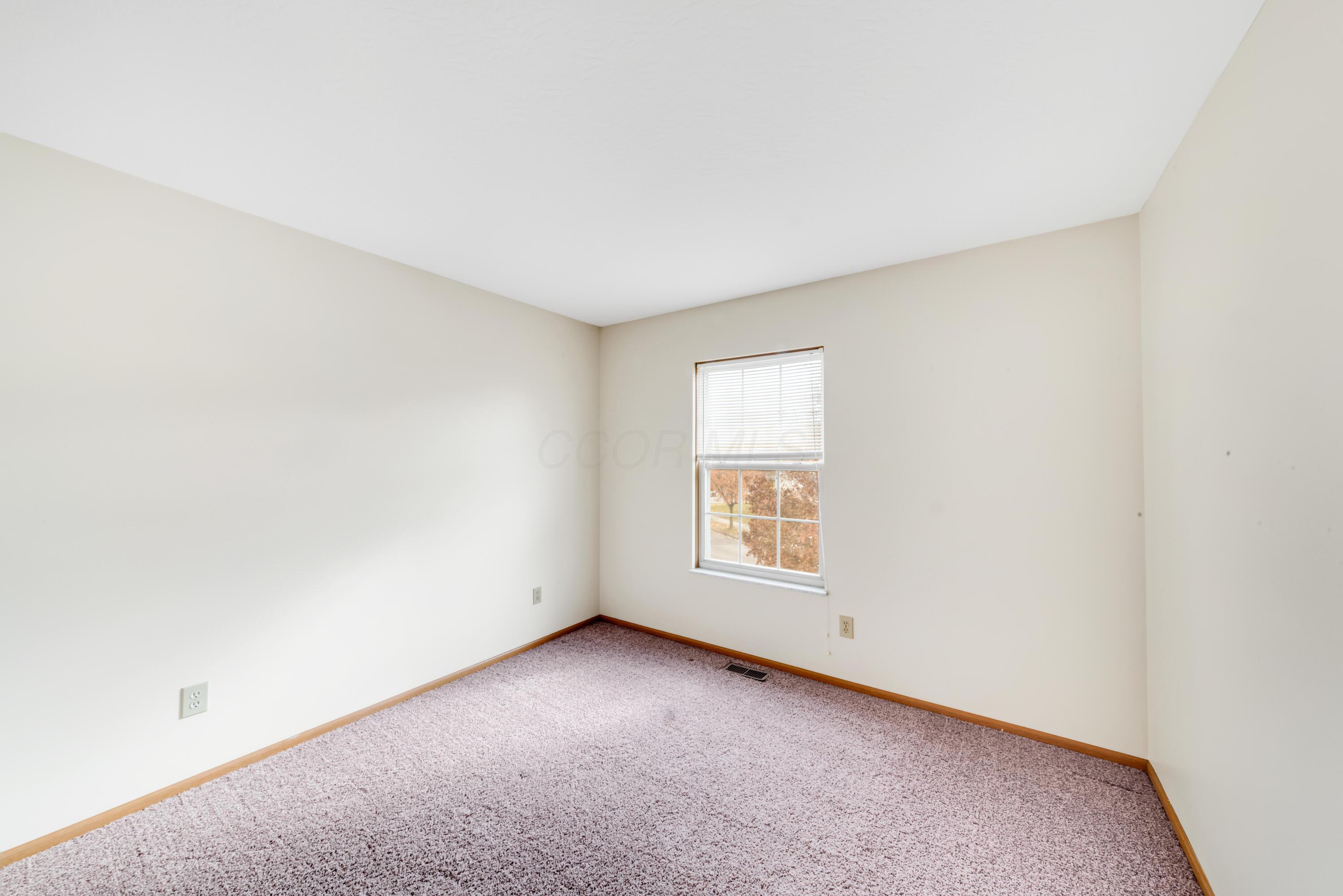 279 Richards Circle Delaware, OH 43015 - Photo 51 of 60 281 Richards Upstairs Bedroom