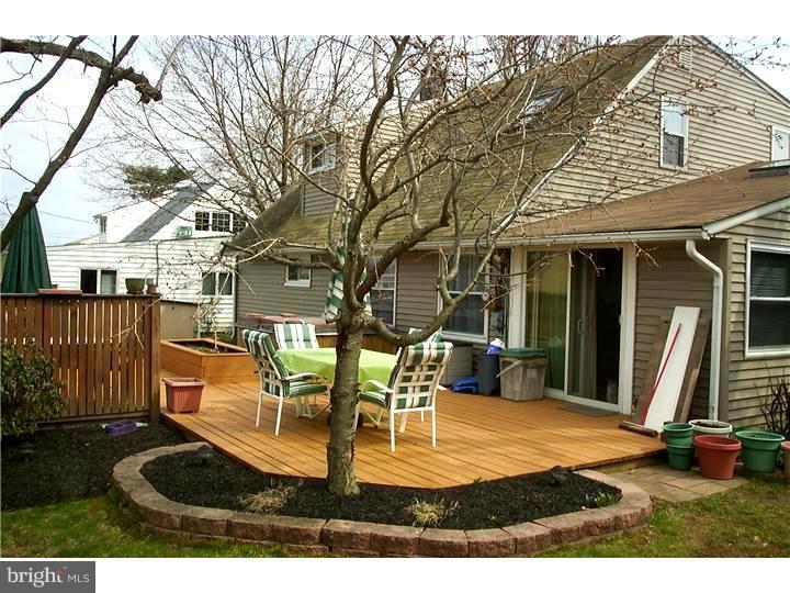 27 Canary Road Levittown, PA 19057 - Photo 14 of 18 Exterior Side