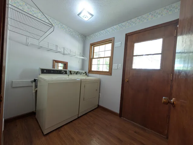 $185,000 | 121 West Rowena Street, Ivanhoe, MN 56142