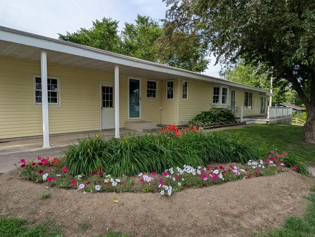 $185,000 | 121 West Rowena Street, Ivanhoe, MN 56142