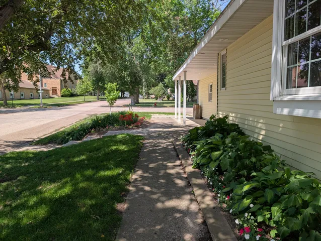 $185,000 | 121 West Rowena Street, Ivanhoe, MN 56142