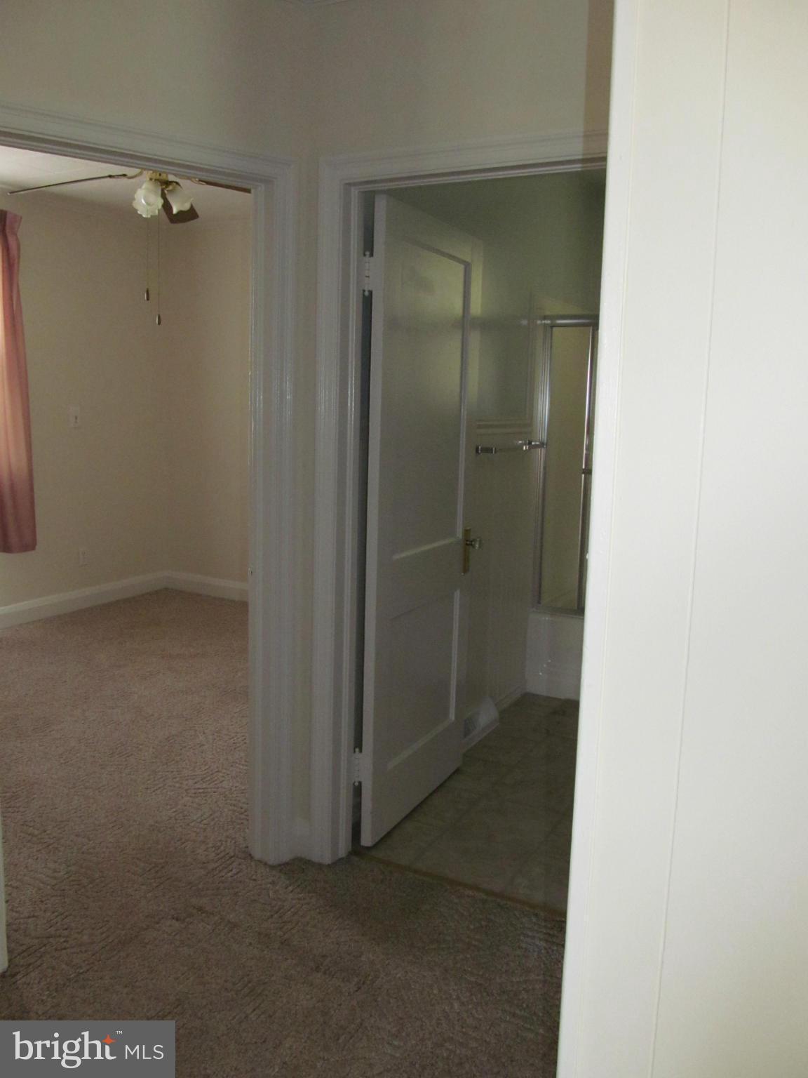 228 Pinewood Road Dundalk, MD 21222 - Photo 12 of 20 Hallway
