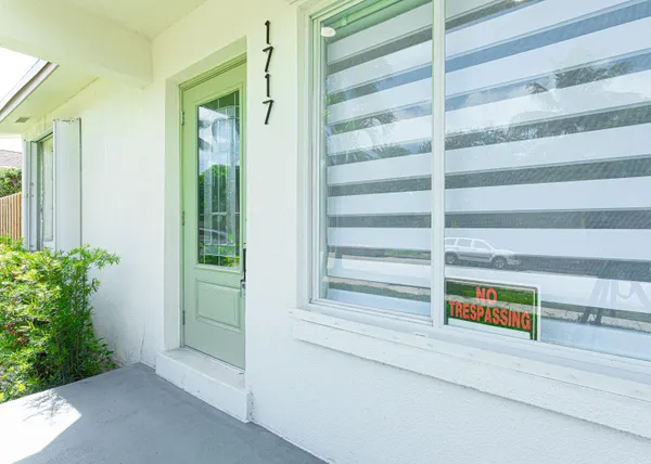 $3,250 | 1717 16th Court North, Lake Worth Beach, FL 33460