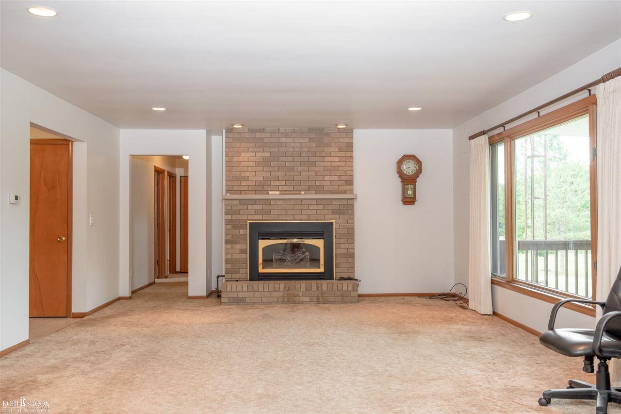 4121 South State Road Durand, MI 48429 - Photo 6 of 29 50081956-5.JPG