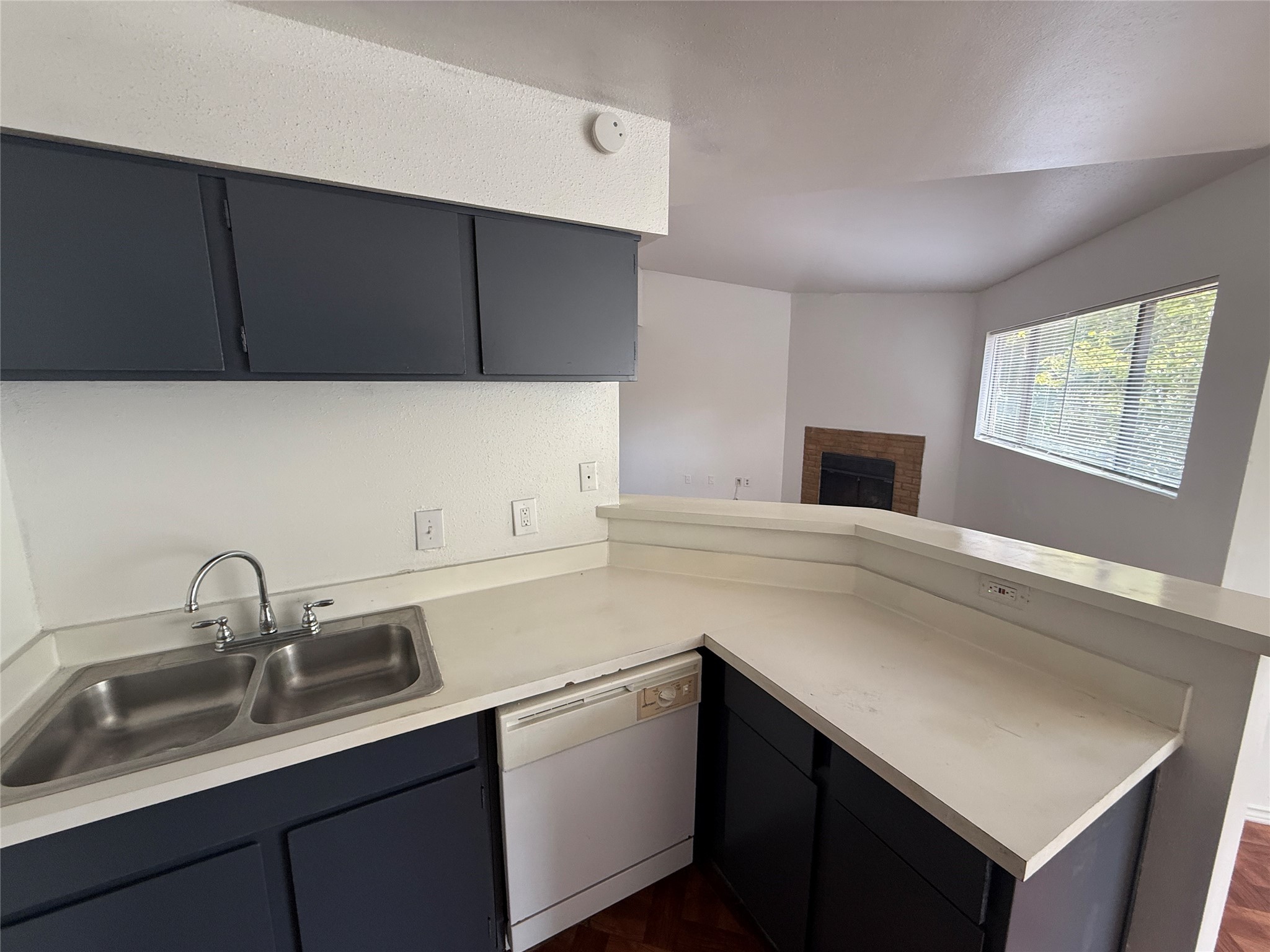 7200 West T C Jester Boulevard, Unit 2604 Houston, TX 77088 - Photo 6 of 14 a kitchen with a sink cabinets and appliances